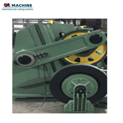 13500 kg Indentatie Strijksnijmachine1800 Spanning 380V voor nauwkeurig strijksnijden