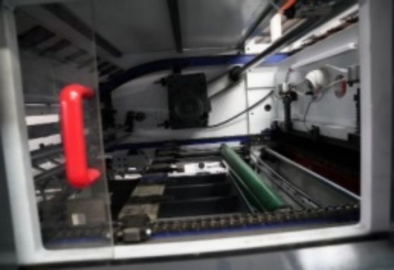 1520 * 1110 mm Maximale papiergrootte Machine voor het snijden en kraken van papier in drukplaatsen