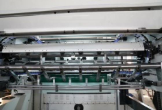 Computerized CQT-1520 Automatic Die Cutting and Creasing Machine voor 19000 kg Producten