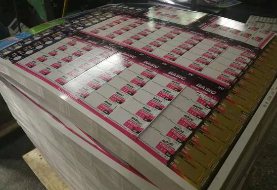 3000 kg Gewichtsversterkte lamineermachine voor het lamineren van kartonnen platen met fluit